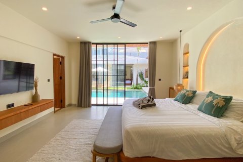 350m2 Villa in Kerobokan, Badung, Indonesia No. 13696 15