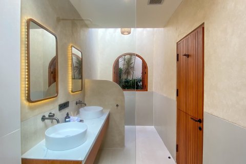 350m2 Villa in Kerobokan, Badung, Indonesia No. 13696 20