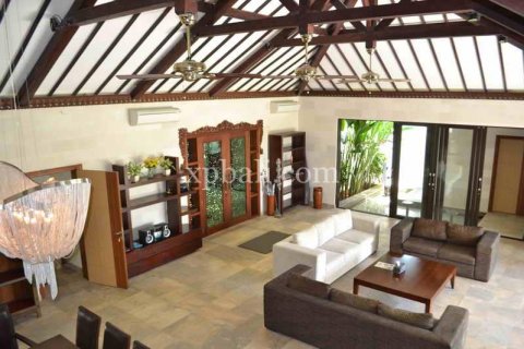 Вилла с 6 спальнями в Canggu, Бадунг, Индонезия № 482 2