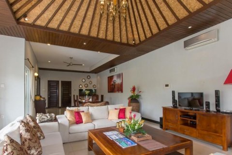 Вилла с 3 спальнями в Seminyak, Бадунг, Индонезия № 1437 10