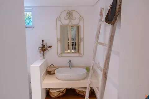 4 bedrooms Villa in Pererenan, Mengwi, Badung, Indonesia No. 13103 23