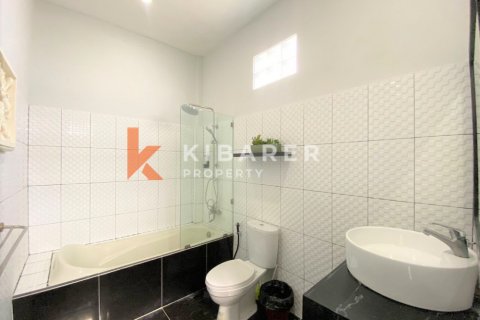 Вилла с 3 спальнями в Kerobokan, Бадунг, Индонезия № 13098 13