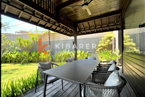 3 bedrooms Villa in South Kuta, Badung, Indonesia No. 13145 10