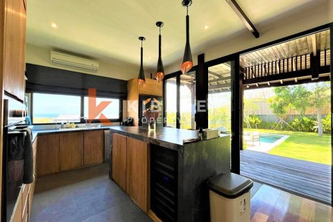 3 bedrooms Villa in South Kuta, Badung, Indonesia No. 13145 3