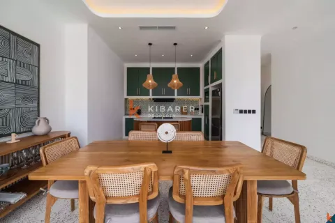 3 bedrooms Villa in Tibubeneng, Badung, Indonesia No. 13143 11