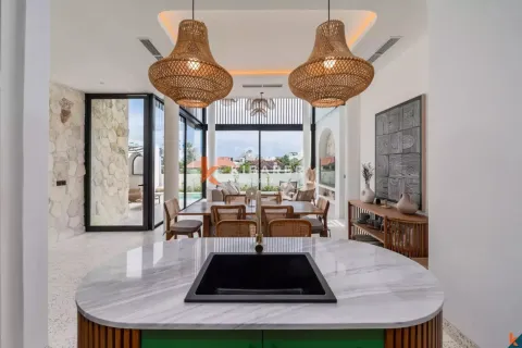 3 bedrooms Villa in Tibubeneng, Badung, Indonesia No. 13143 14