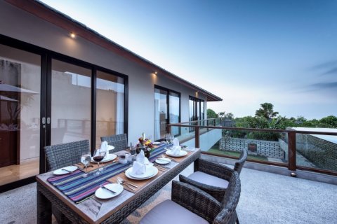 4 bedrooms Villa in South Kuta, Badung, Indonesia No. 1001 4