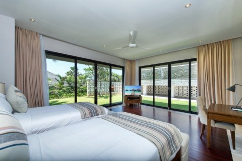 4 bedrooms Villa in South Kuta, Badung, Indonesia No. 1001 26