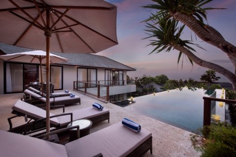 4 bedrooms Villa in South Kuta, Badung, Indonesia No. 1001 3