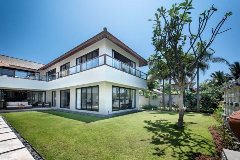 4 bedrooms Villa in South Kuta, Badung, Indonesia No. 1001 27