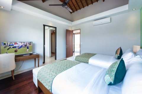 4 bedrooms Villa in South Kuta, Badung, Indonesia No. 1001 15