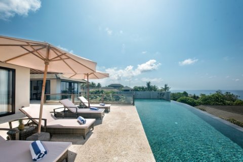 3 bedrooms Villa in South Kuta, Badung, Indonesia No. 998