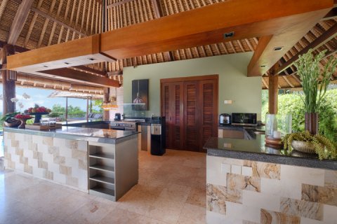 4 bedrooms Villa in South Kuta, Badung, Indonesia No. 999 25