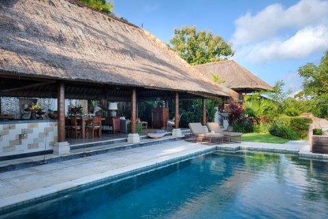 4 bedrooms Villa in South Kuta, Badung, Indonesia No. 999 21
