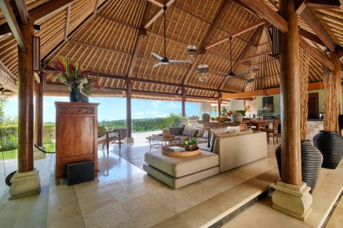 4 bedrooms Villa in South Kuta, Badung, Indonesia No. 999 26