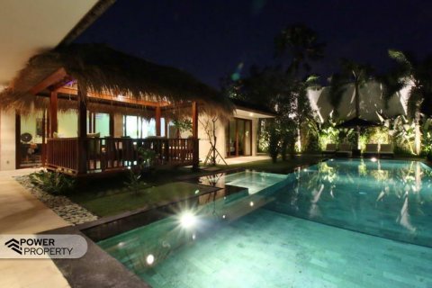 Вилла с 3 спальнями в Canggu, Бадунг, Индонезия № 7655