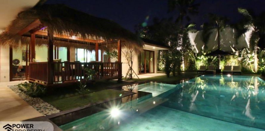 3 bedrooms Villa in Canggu, Badung, Indonesia No. 7655