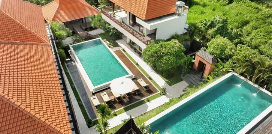 9 bedrooms Villa in Canggu, Badung, Indonesia No. 7658