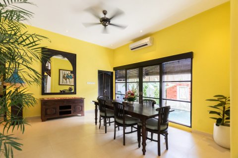 Вилла с 2 спальнями в Seminyak, Бадунг, Индонезия № 8509 3
