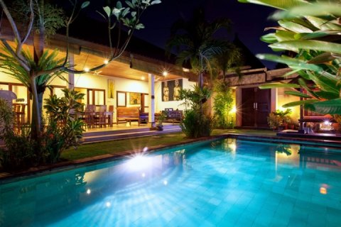 2 bedrooms Villa in Kerobokan, Badung, Indonesia No. 1707 11
