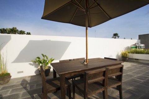 2 bedrooms Villa in Seminyak, Badung, Indonesia No. 1703 18