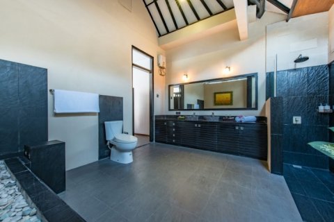2 bedrooms Villa in Seminyak, Badung, Indonesia No. 1705 7