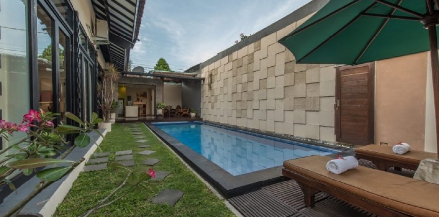 2 bedrooms Villa in Seminyak, Badung, Indonesia No. 1705