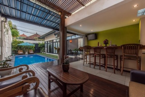 2 bedrooms Villa in Seminyak, Badung, Indonesia No. 1705 2