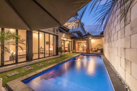 2 bedrooms Villa in Seminyak, Badung, Indonesia No. 1705 9