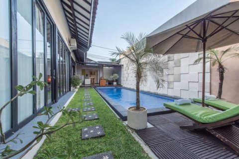 Вилла с 2 спальнями в Seminyak, Бадунг, Индонезия № 1706 2