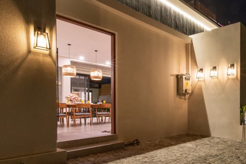 Вилла с 4 спальнями в Red Sunset, North Kuta, Бадунг, Индонезия № 6220 2
