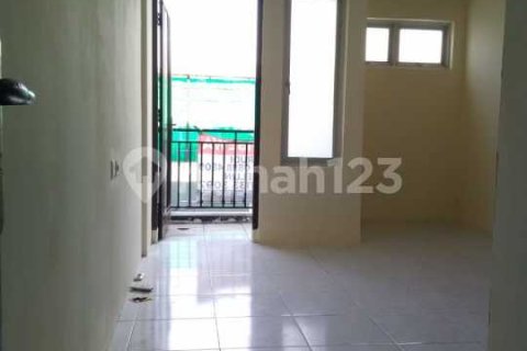 4 bedrooms House in Cengkareng, Jakarta, Indonesia No. 13650 12