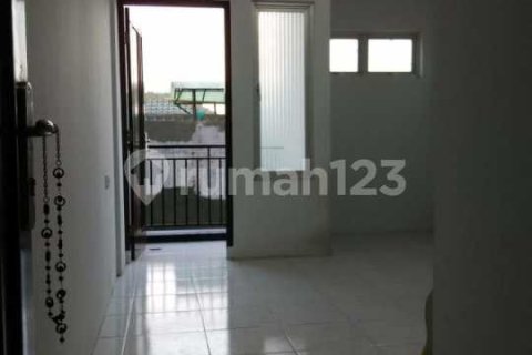 4 bedrooms House in Cengkareng, Jakarta, Indonesia No. 13650 16