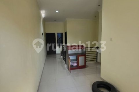 4 bedrooms House in Grogol Petamburan, Jakarta, Indonesia No. 13652 22