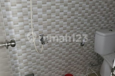 4 bedrooms House in Grogol Petamburan, Jakarta, Indonesia No. 13652 10