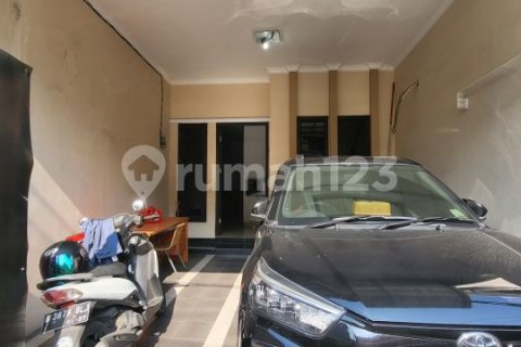 4 bedrooms House in Grogol Petamburan, Jakarta, Indonesia No. 13652 2