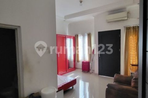 4 bedrooms House in Grogol Petamburan, Jakarta, Indonesia No. 13652 11