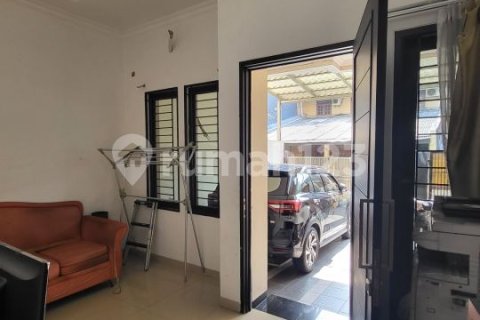 4 bedrooms House in Grogol Petamburan, Jakarta, Indonesia No. 13652 4