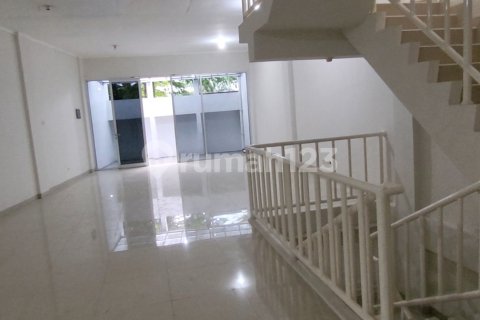 294m2 Shop in Tangerang, Indonesia No. 13654 27
