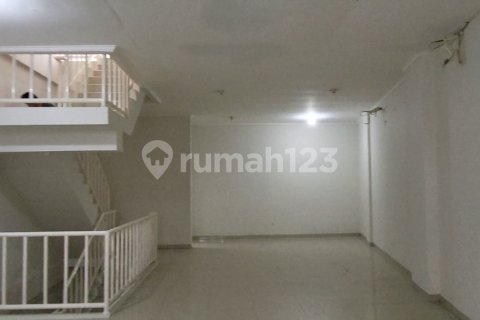 294m2 Shop in Tangerang, Indonesia No. 13654 28
