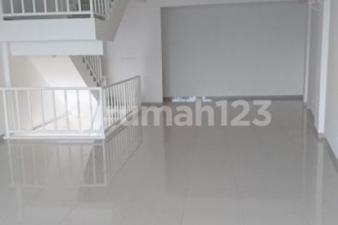 294m2 Shop in Tangerang, Indonesia No. 13654 8