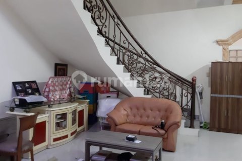 290m2 House in Tambora, Jakarta, Indonesia No. 13655 7