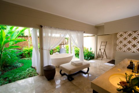 5 bedrooms Villa in Canggu, Badung, Indonesia No. 684 20