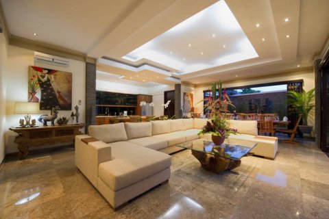 5 bedrooms Villa in Seminyak, Badung, Indonesia No. 704 20