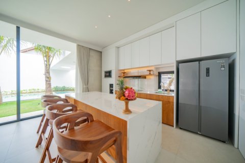 Вилла с 4 спальнями в Canggu, Бадунг, Индонезия № 9538 8