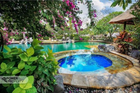 Отель, гостиница с 145 спальнями в Seminyak, Бадунг, Индонезия № 9218 3