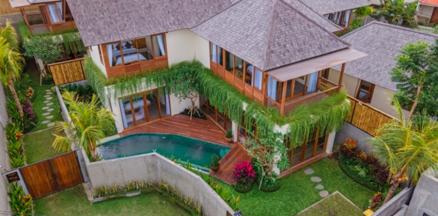 3 bedrooms Villa in Canggu, Badung, Indonesia No. 7595