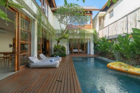 3 bedrooms Villa in Canggu, Badung, Indonesia No. 7594 4