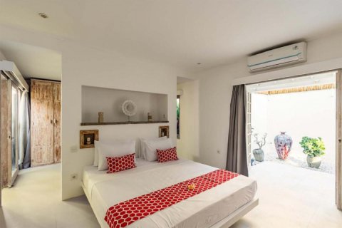 3 bedrooms Villa in Seminyak, Badung, Indonesia No. 7593 19