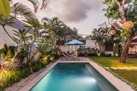 3 bedrooms Villa in Seminyak, Badung, Indonesia No. 7593 26